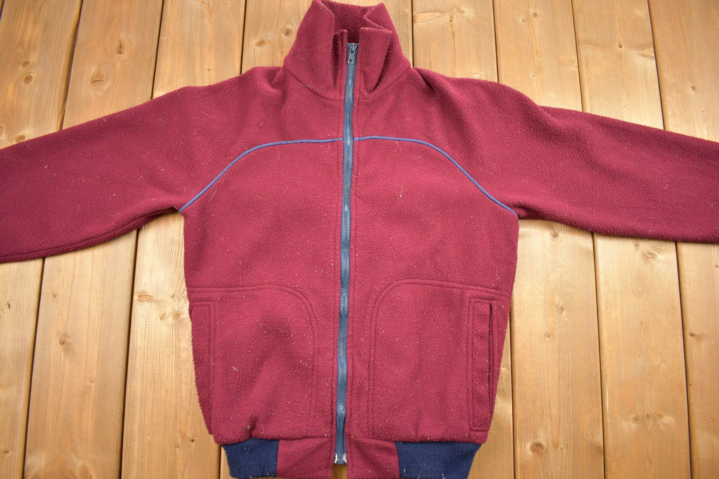 Vintage 1980s Woolrich Fleece Zip Up Sweater Men's Small from propervintagecanada