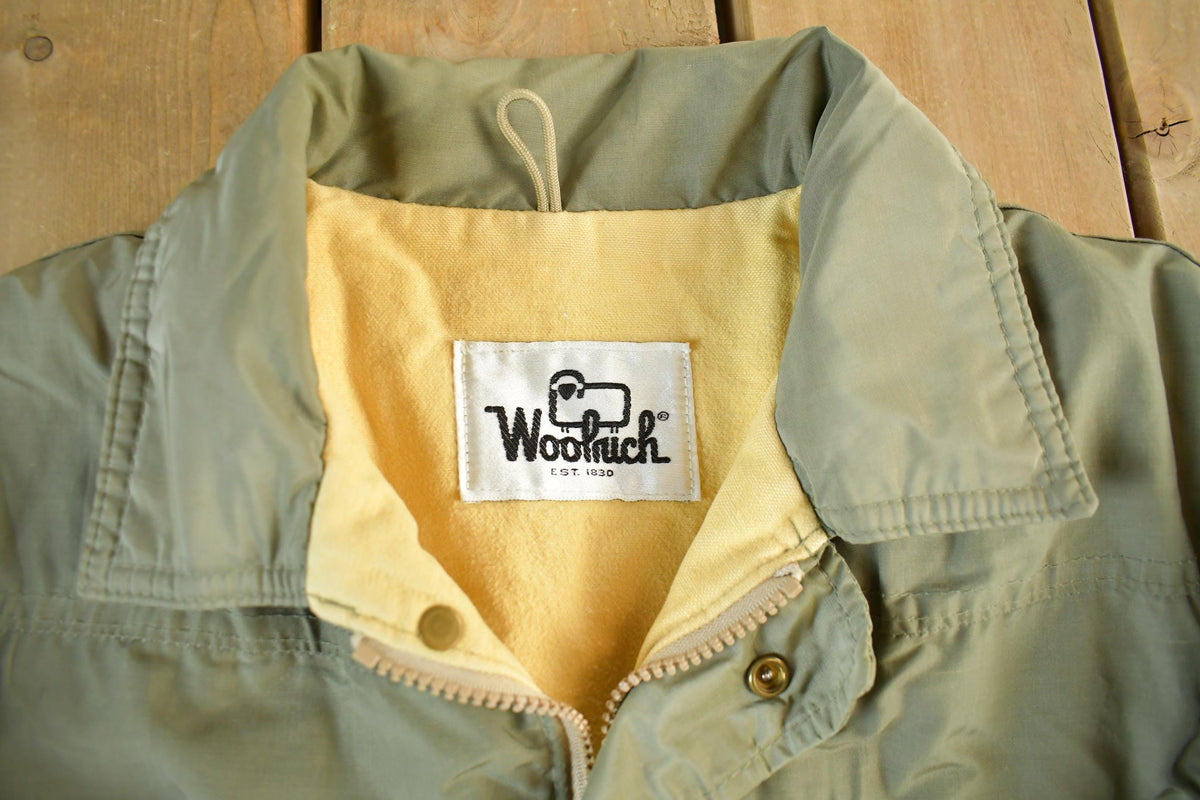Vintage 1980s Woolrich Jacket Men's Medium from propervintagecanada