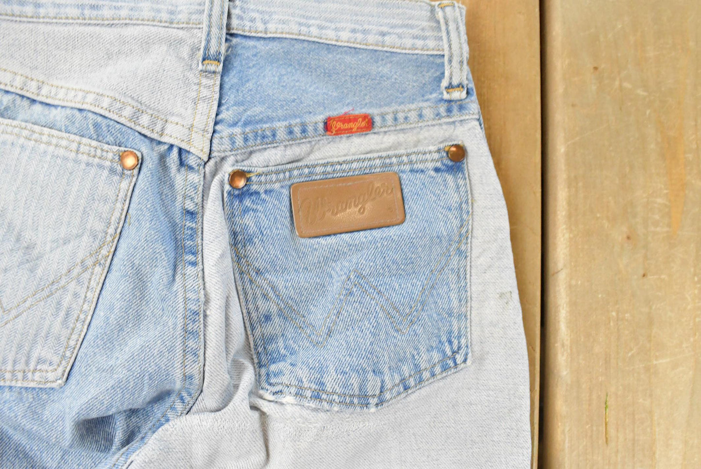 Vintage 1980s Wrangler Denim Jeans Women's 23 x 32 from propervintagecanada