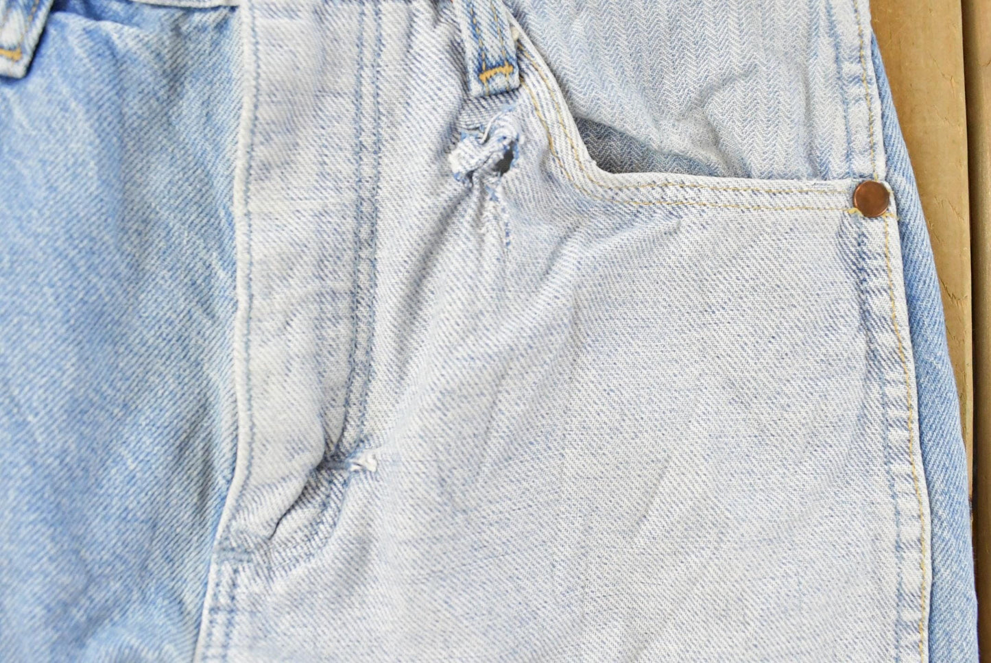 Vintage 1980s Wrangler Denim Jeans Women's 23 x 32 from propervintagecanada