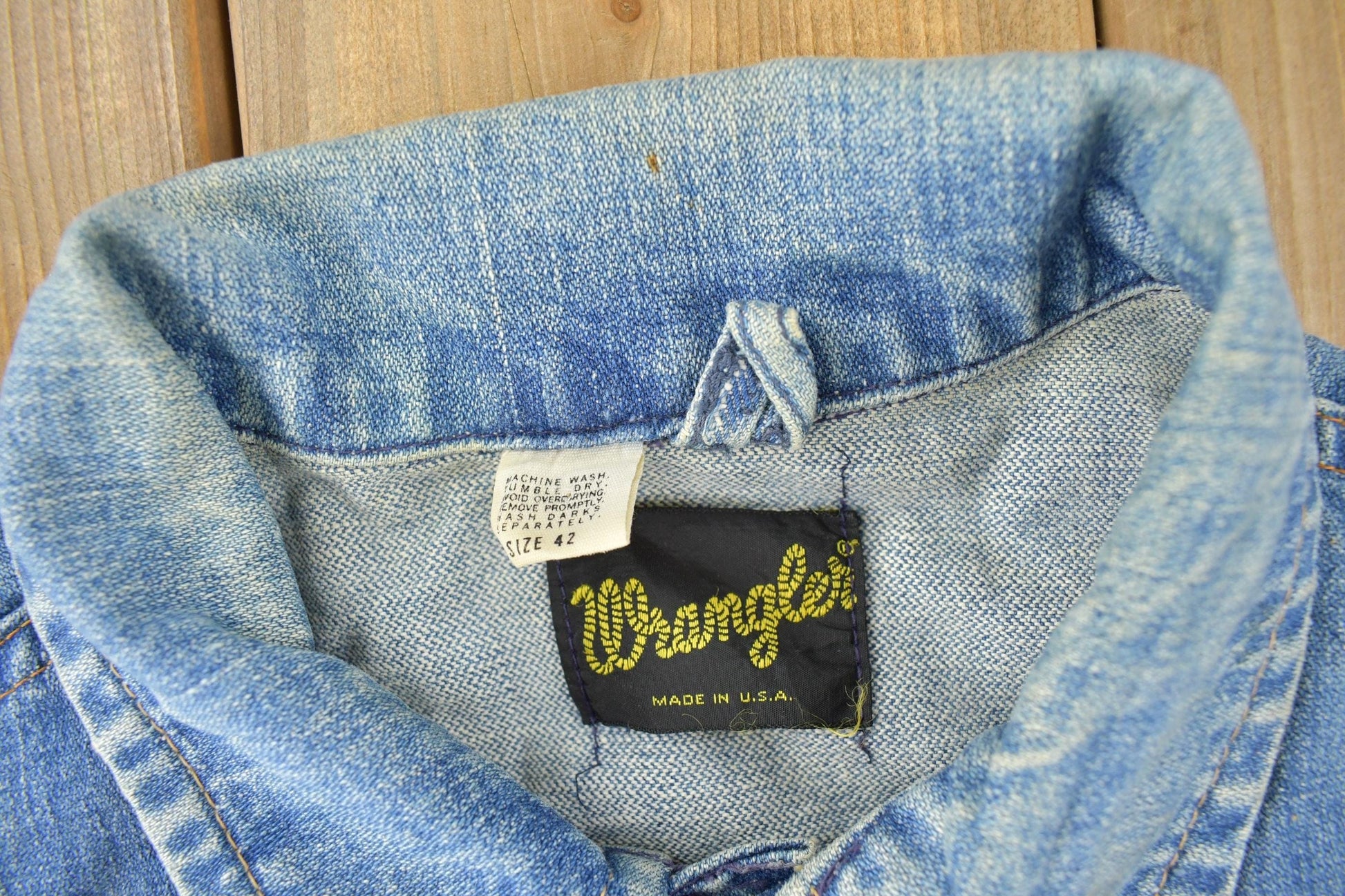 Vintage 1980s Wrangler Light Wash Jean Jacket Men's S from propervintagecanada