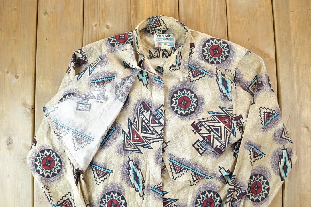 Vintage 1980s Wrangler Western Style Snap Button Shirt Men's Large from propervintagecanada