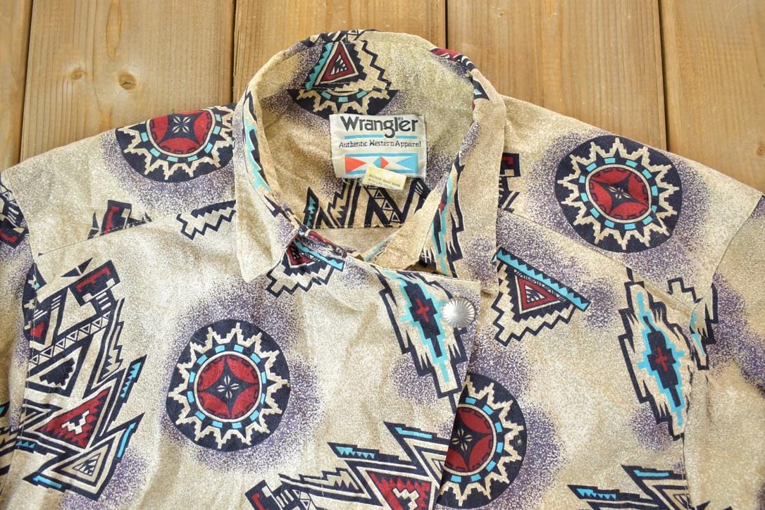 Vintage 1980s Wrangler Western Style Snap Button Shirt Men's Large from propervintagecanada