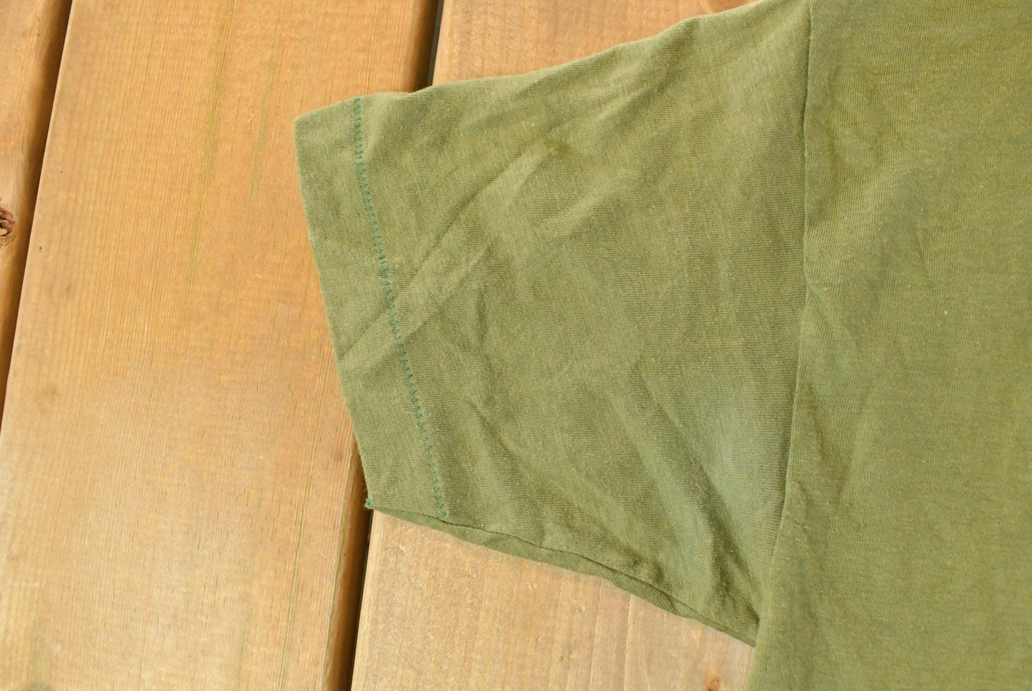 Vintage 1981 M*A*S*H 4077th TV Promo T-Shirt Men's Small / Vintage Movie Tee / Made In USA / Single Stitch / Rare Vintage from propervintagecanada