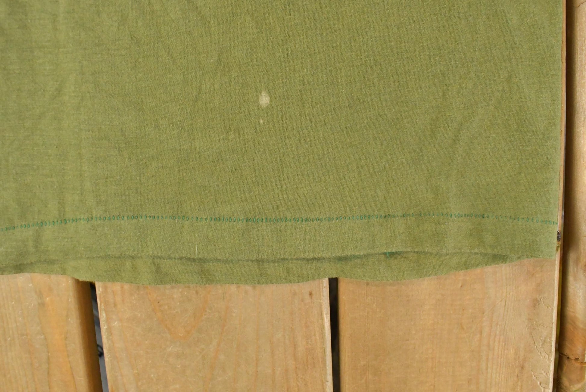 Vintage 1981 M*A*S*H 4077th TV Promo T-Shirt Men's Small / Vintage Movie Tee / Made In USA / Single Stitch / Rare Vintage from propervintagecanada