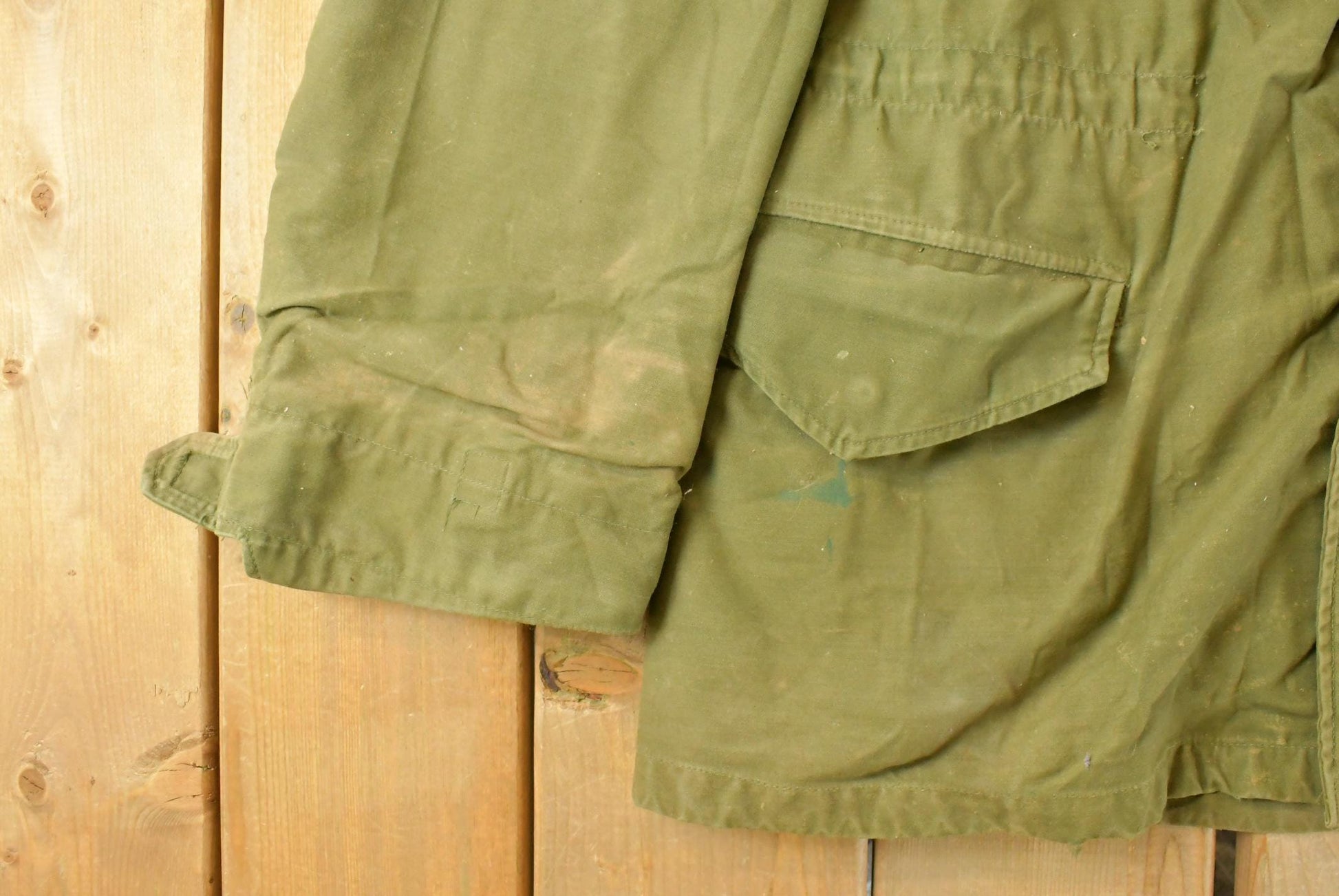 Vintage 1982 OG-107 Military Cold Weather Field Jacket Mens Small / Button Up Jacket / Sateen / Distressed / 80s Army Green from propervintagecanada