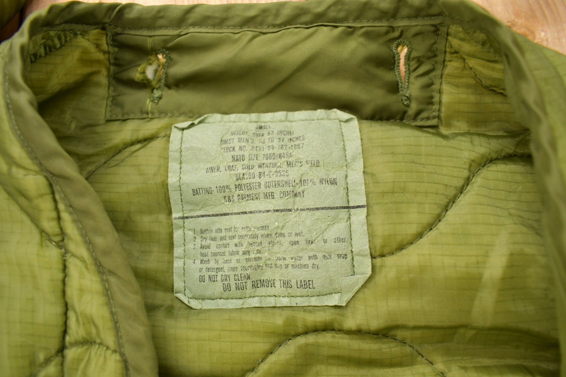 Vintage 1984 M65 Military Jacket Liner Size M Men's Medium from propervintagecanada