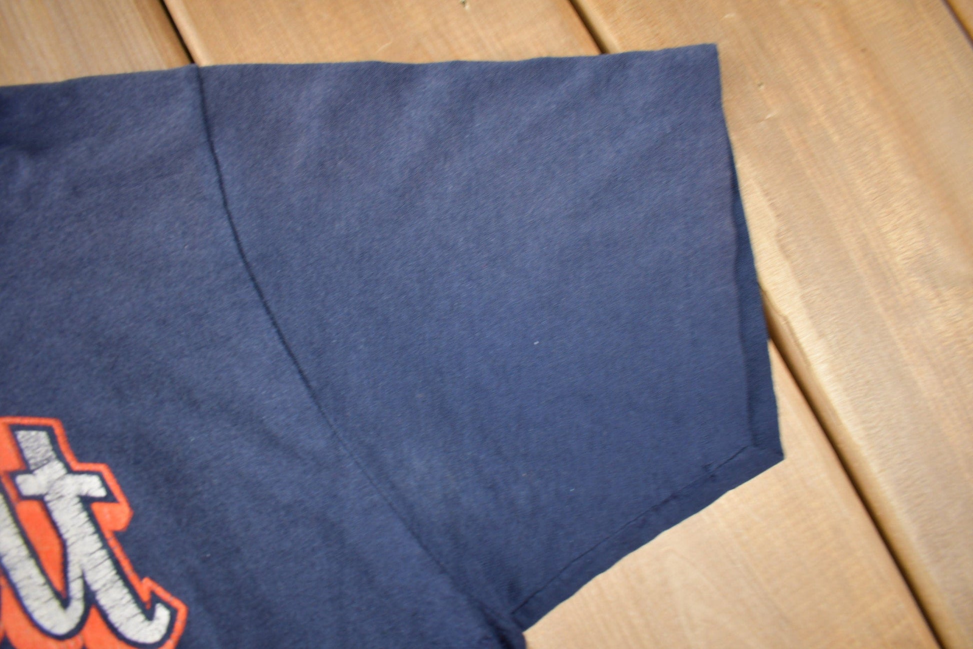 Vintage 1987 Detroit Tigers MLB Baseball Graphic Champion T-Shirt Mwn's Small from propervintagecanada