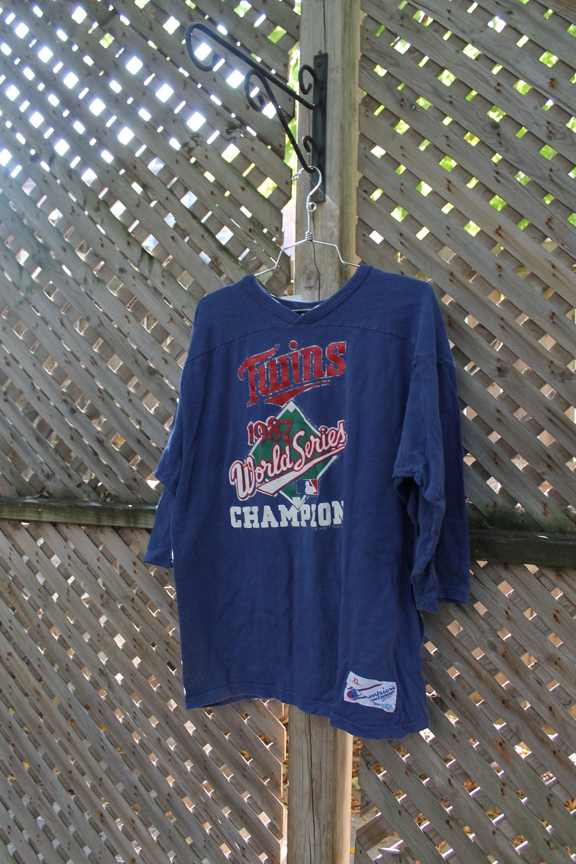 Vintage 1987 Minnesota Twins MLB World Series Champion T Shirt Men's Large from propervintagecanada