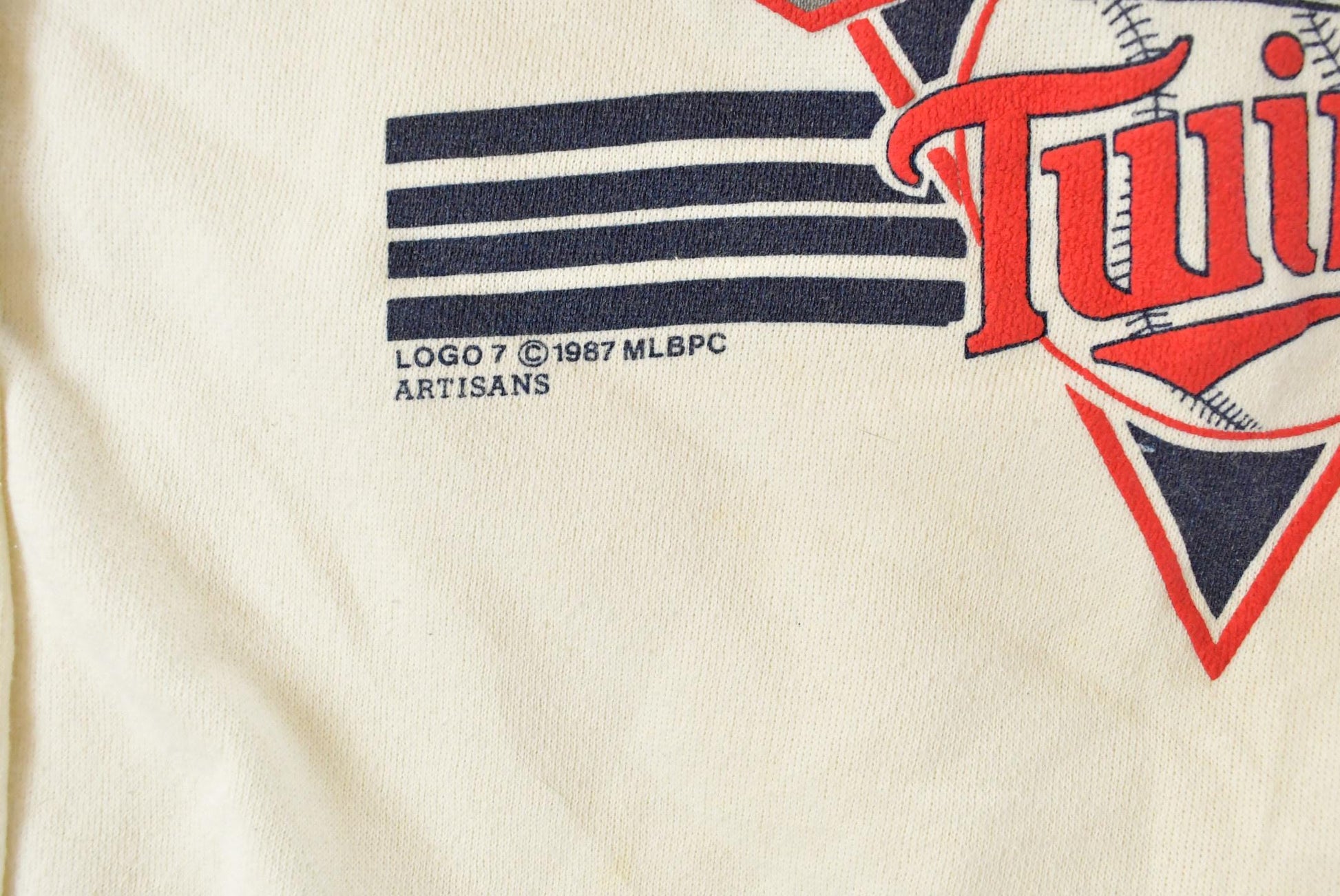 Vintage 1987 Minnesota Twins World Series Champions Sweatshirt - Autographed MLB Crewneck, Men's Medium from propervintagecanada