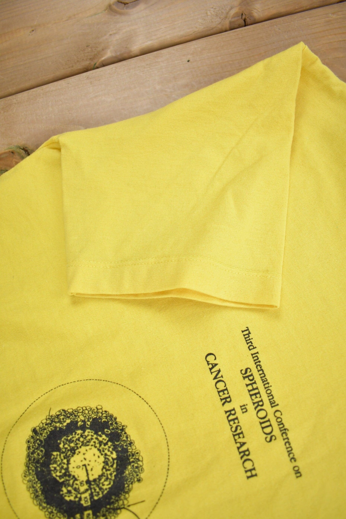 Vintage 1987 Sidney Sussex College Cambridge Cancer Research Graphic T Shirt Men's M from propervintagecanada