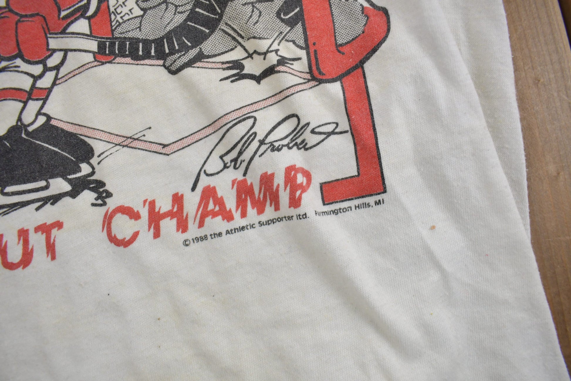 Vintage 1988 Detroit Red Wings Bob Probert Knock Out Champ T-Shirt Men's Small from propervintagecanada