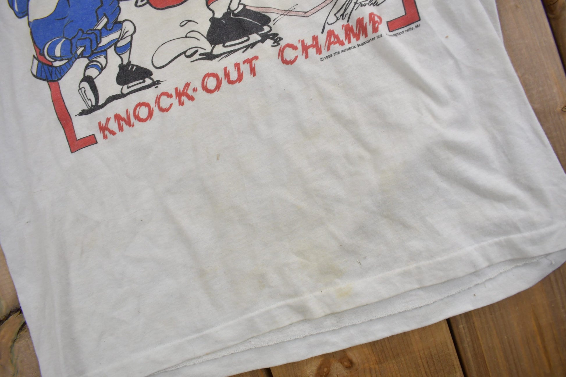 Vintage 1988 Detroit Red Wings Bob Probert Knock Out Champ T-Shirt Men's Small from propervintagecanada
