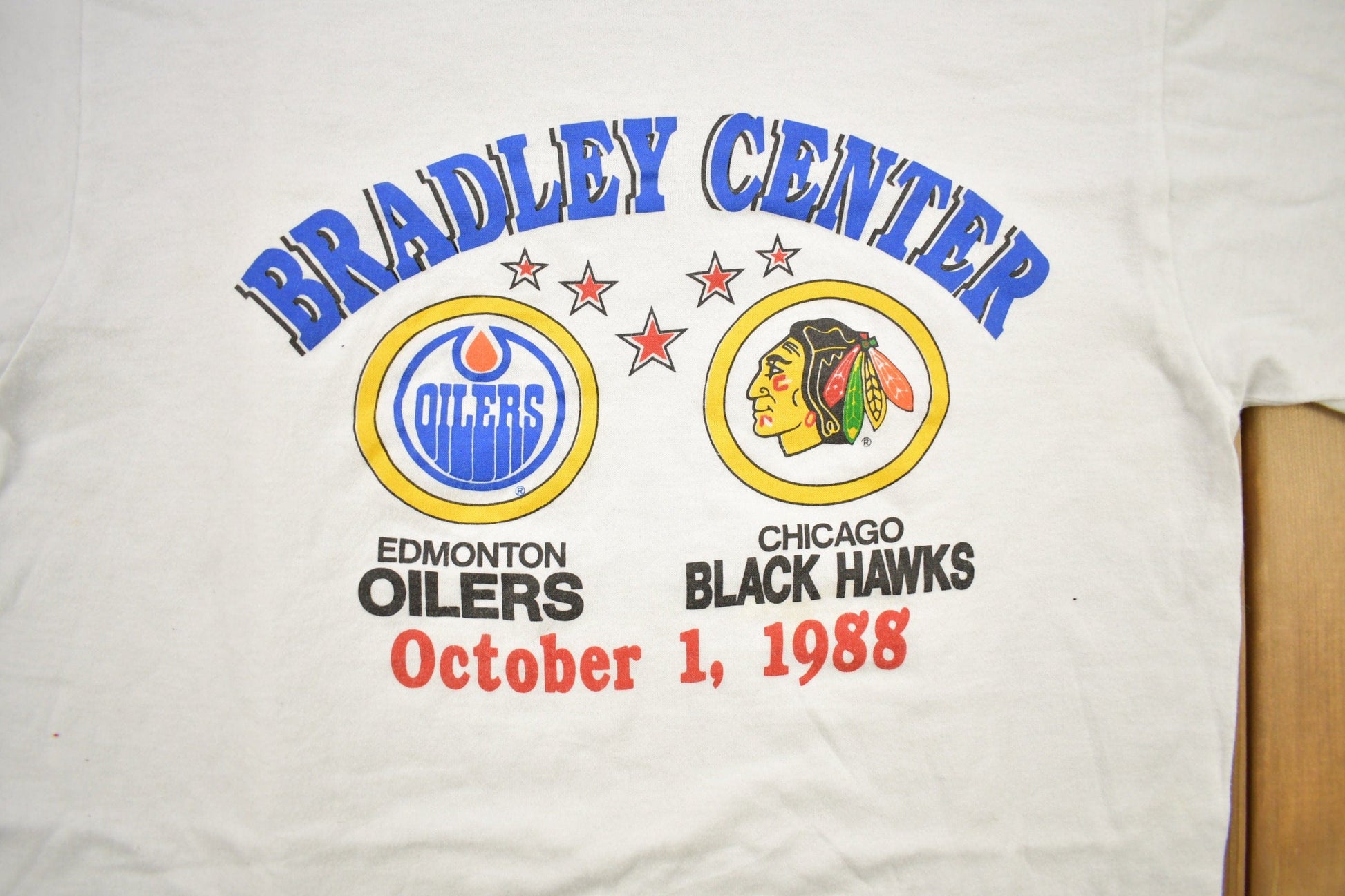 Vintage 1988 Edmonton Oilers Vs Chicago Blackhawks NHL Graphic T-Shirt Men's Small from propervintagecanada