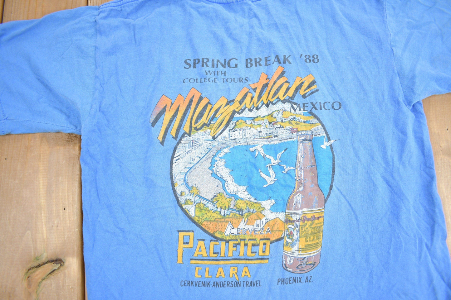 Vintage 1988 Mazatlan College Tours Souvenir T Shirt Men's Medium from propervintagecanada