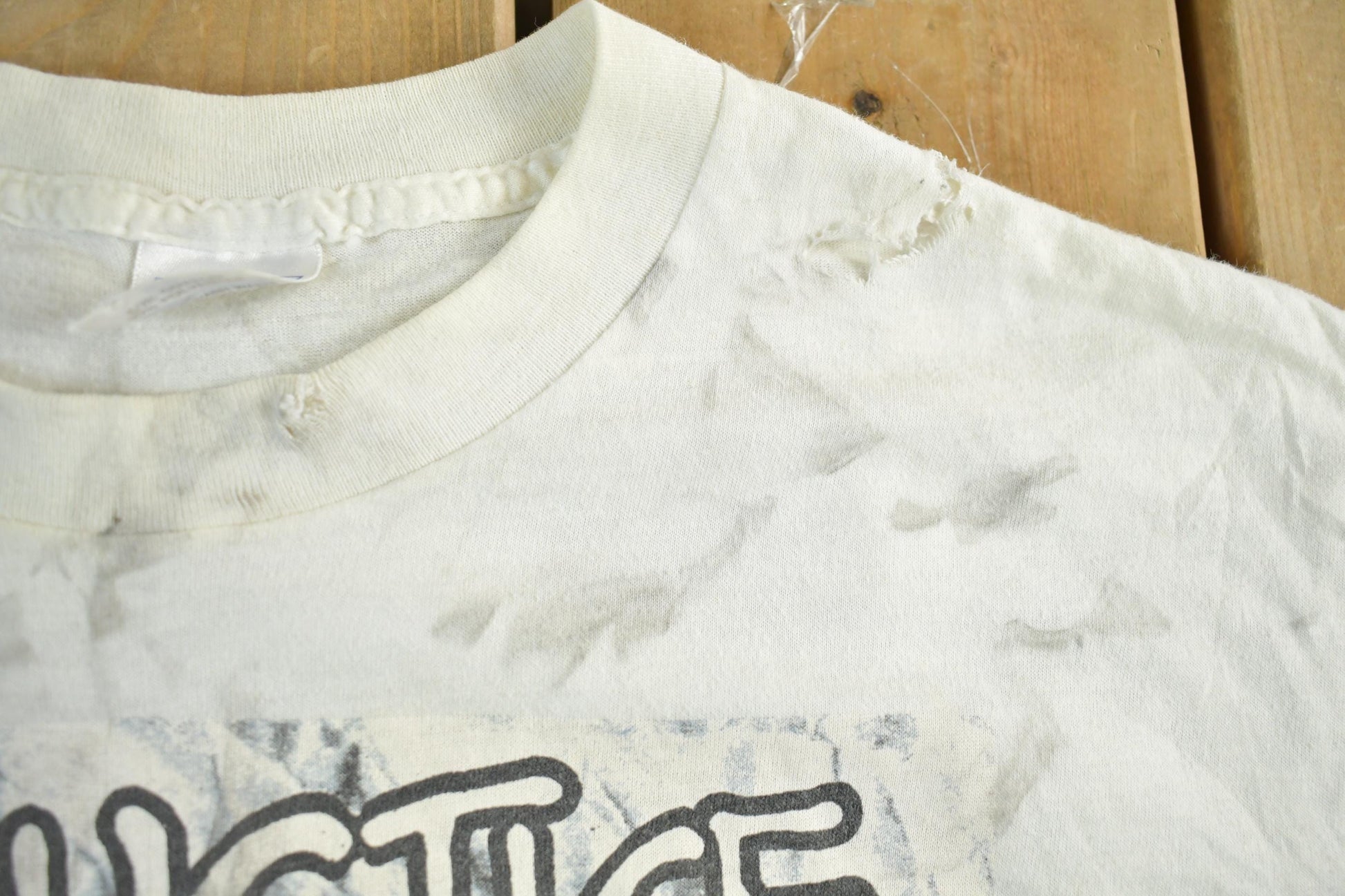 Vintage 1988 Metallica Graphic T-shirt Men's Medium from propervintagecanada