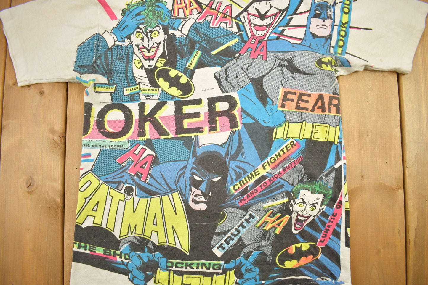 Vintage 1989 Batman & Joker DC Comics All Over Print T-Shirt Men's Large from propervintagecanada