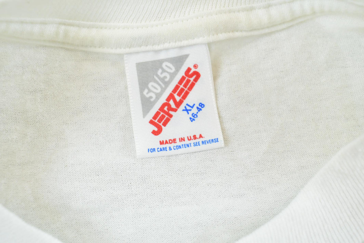 Vintage 1989 Jesus Christ Cross Love Me T-Shirt Men's XL from propervintagecanada