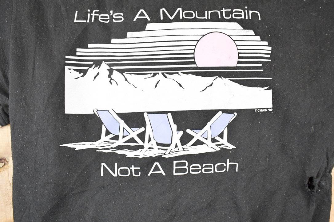 Vintage 1989 Life's A Mountain Not A Beach Graphic Print Crewneck Sweatshirt Men's M from propervintagecanada