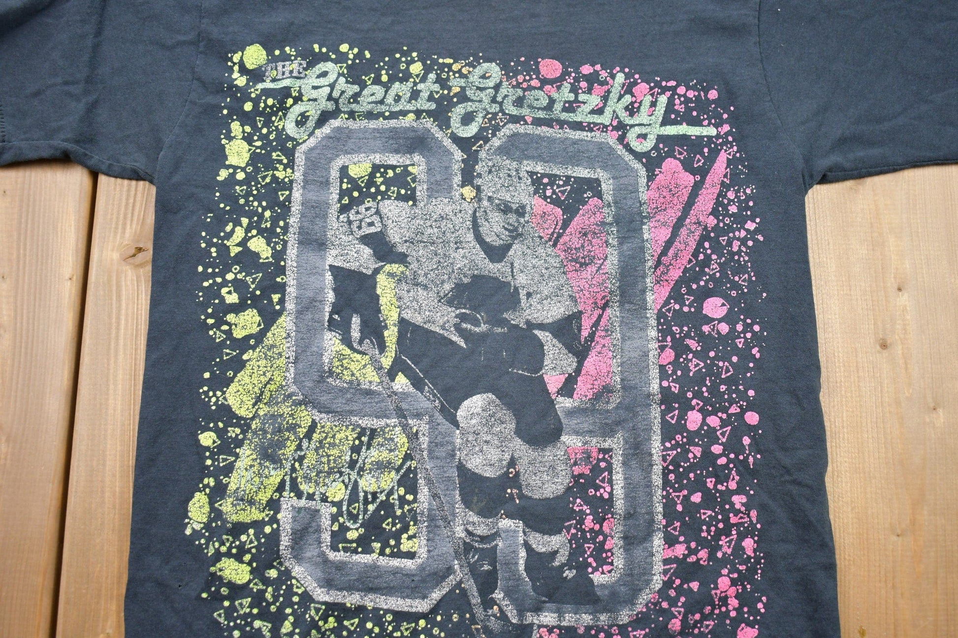 Vintage 1989 The Great Wayne Gretzky Graphic T-Shirt Men's XS from propervintagecanada