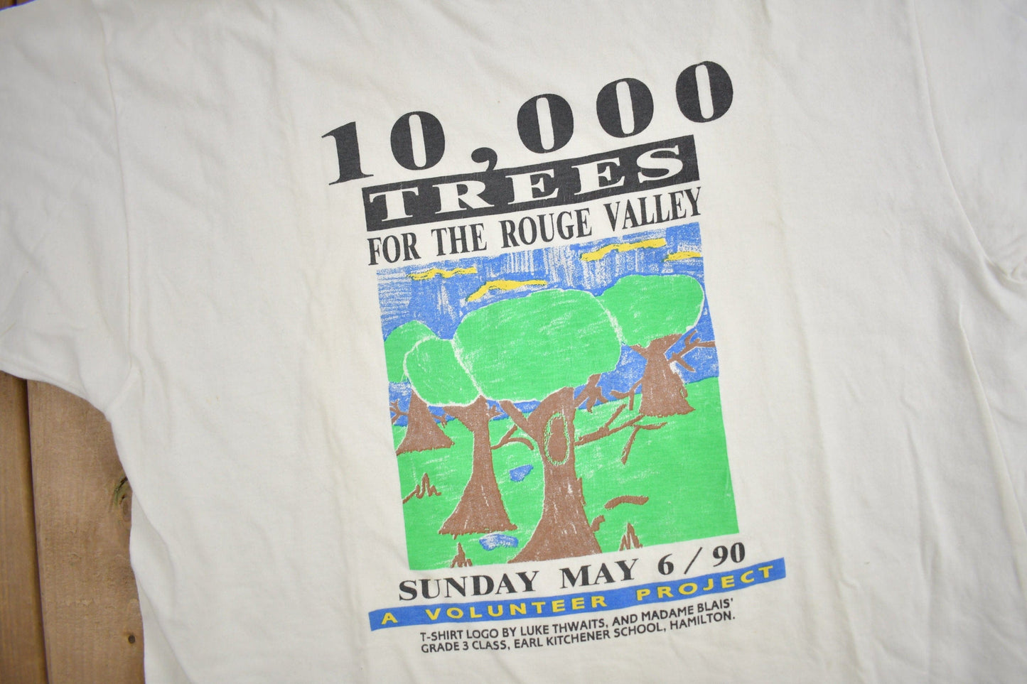 Vintage 1990 10,000 Trees For The Rogue Valley Graphic T Shirt Men's Large from propervintagecanada