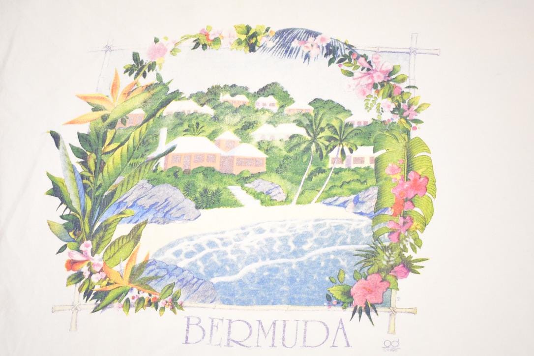 Vintage 1990 Bermuda Palm Trees Souvenir Travel T-Shirt Women's XL from propervintagecanada