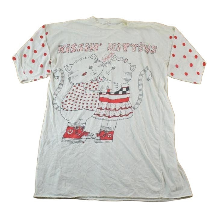 Vintage 1990 Kissin Kittens Graphic T-Shirt Men's 2XL from propervintagecanada