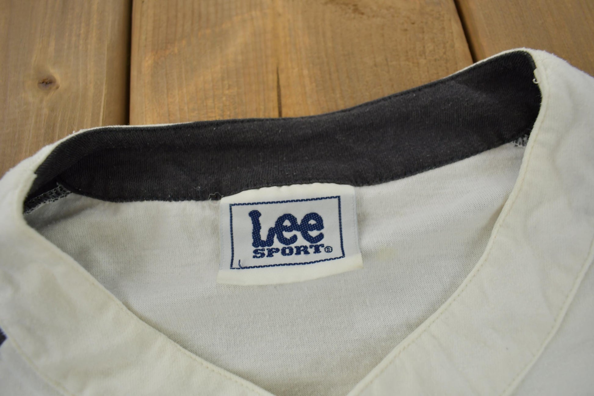 Vintage 1990 Pittsburgh Pirates Button Up Shirt Men's Large from propervintagecanada