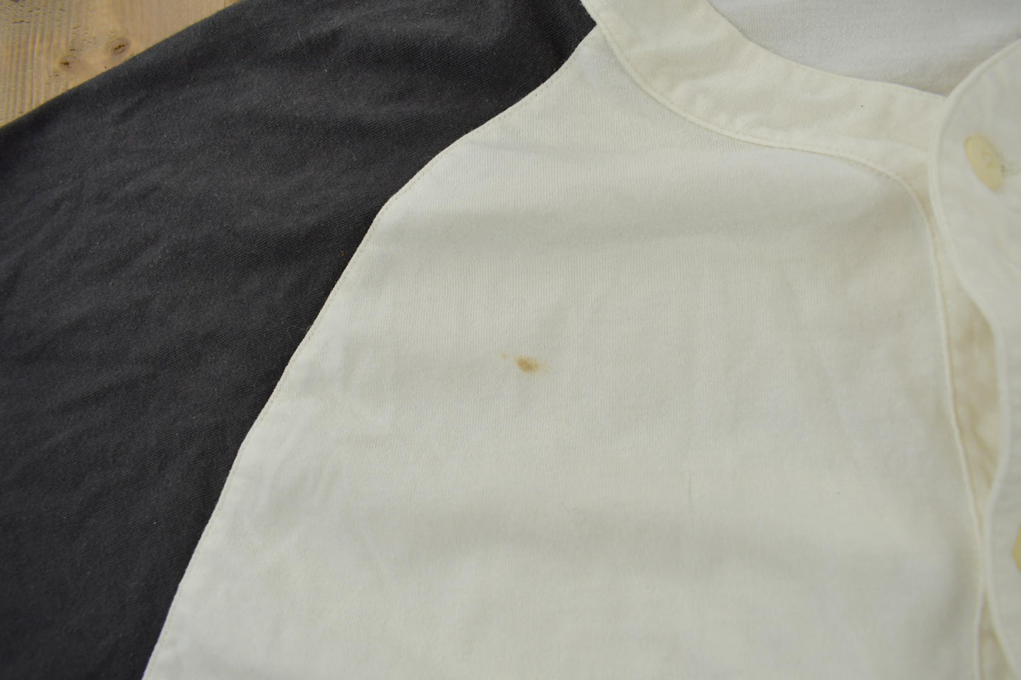 Vintage 1990 Pittsburgh Pirates Button Up Shirt Men's Large from propervintagecanada