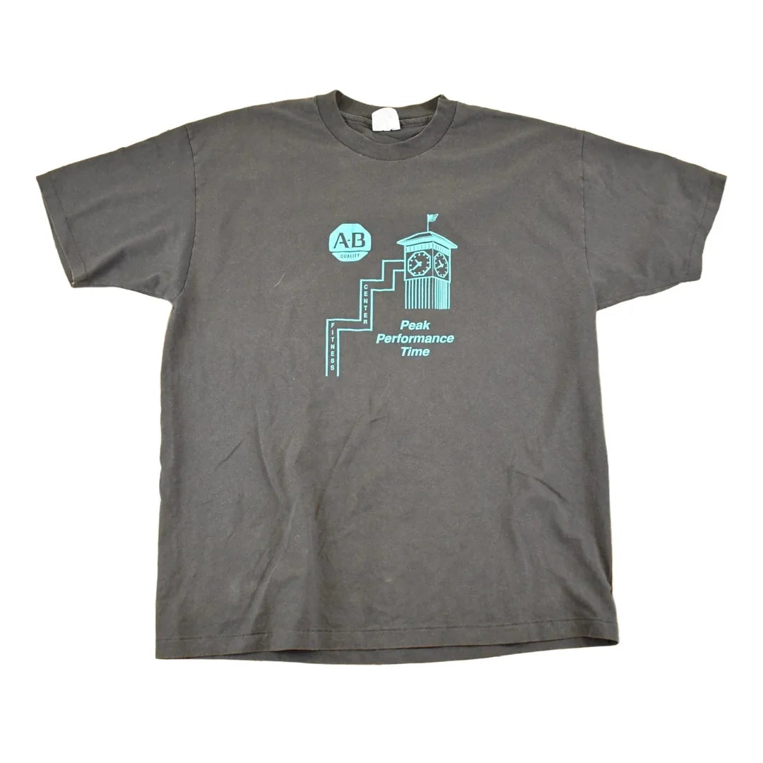 Vintage 1990's AB Quality Peak Performance Souvenir Travel T-Shirt Men's L from propervintagecanada