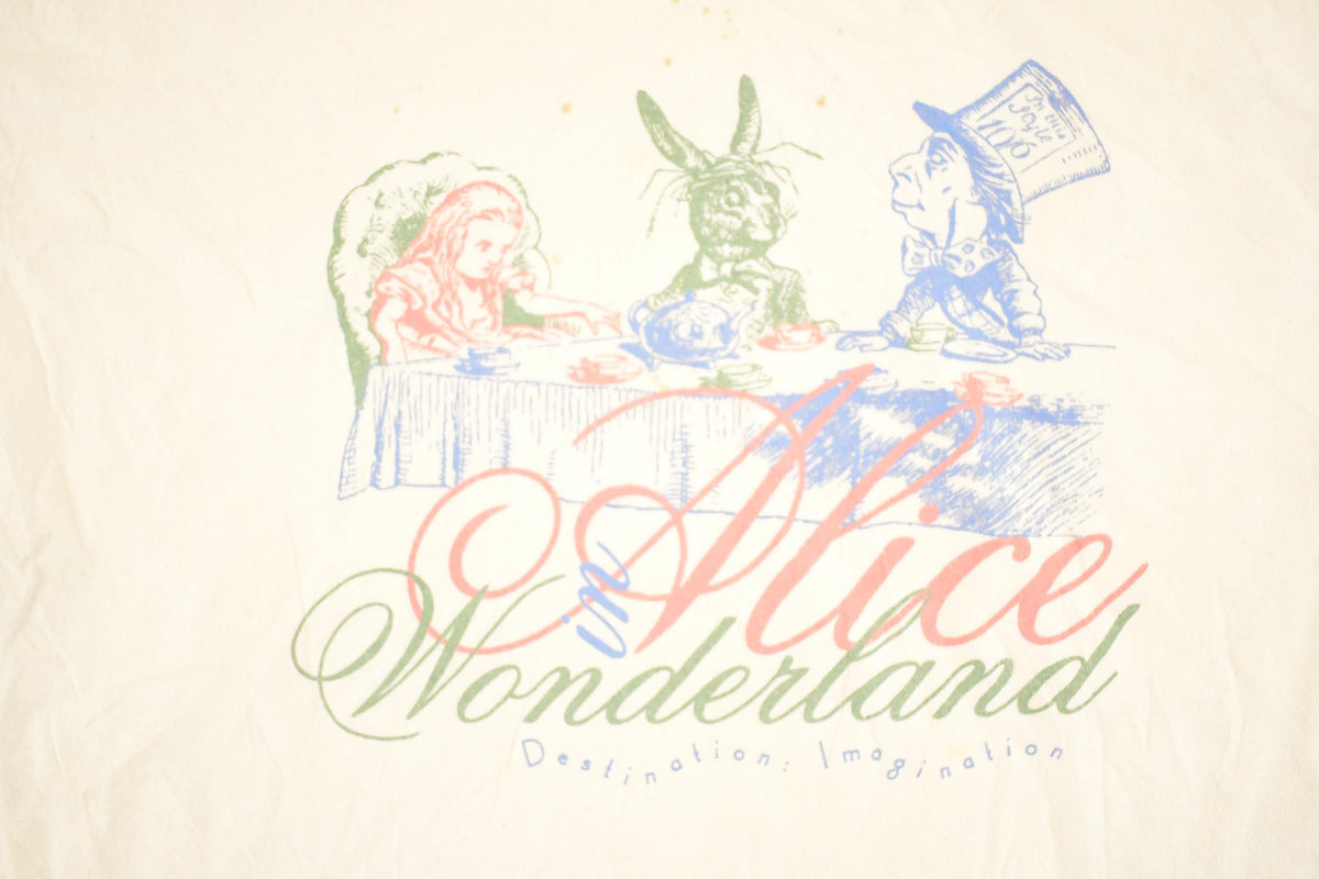 Vintage 1990's Alice In Wonderland Souvenir Imagination T-Shirt Men's M from propervintagecanada