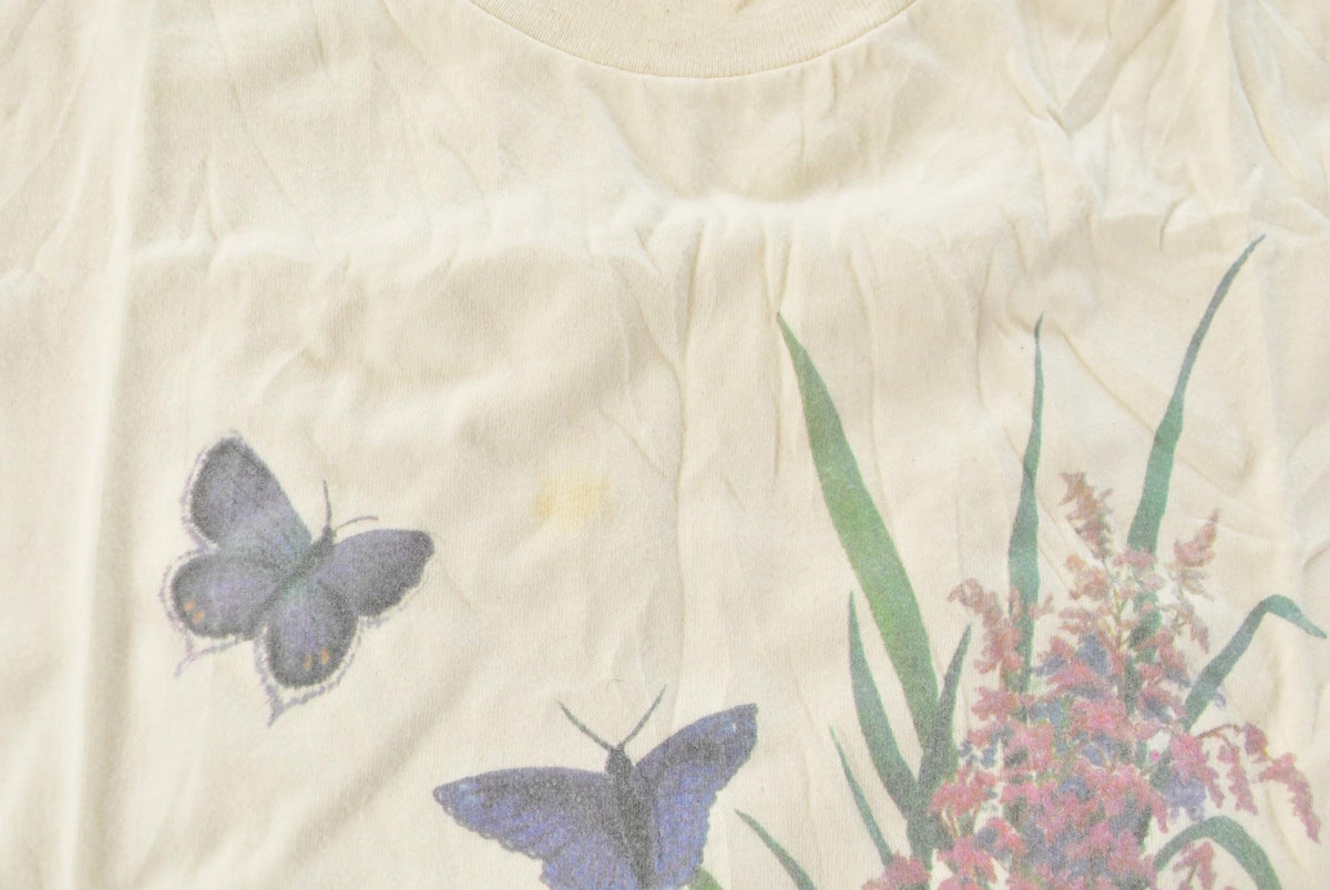 Vintage 1990's Butterfly Souvenir Travel T-Shirt Men's XL from propervintagecanada