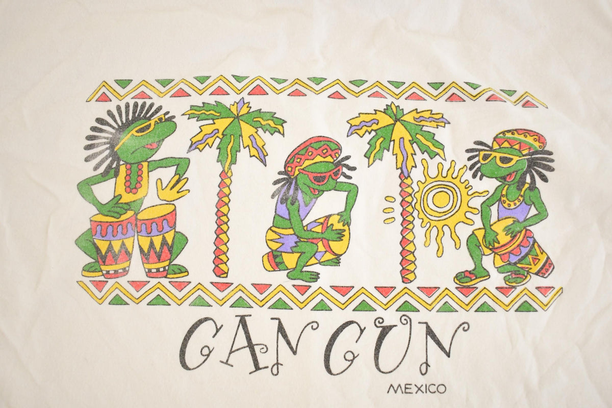 Vintage 1990's Cancun Mexico Souvenir Travel T-Shirt Mens M from propervintagecanada