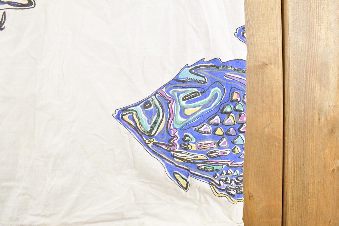Vintage 1990's Captiva Island Fish Souvenir Travel T-Shirt Men's XL from propervintagecanada