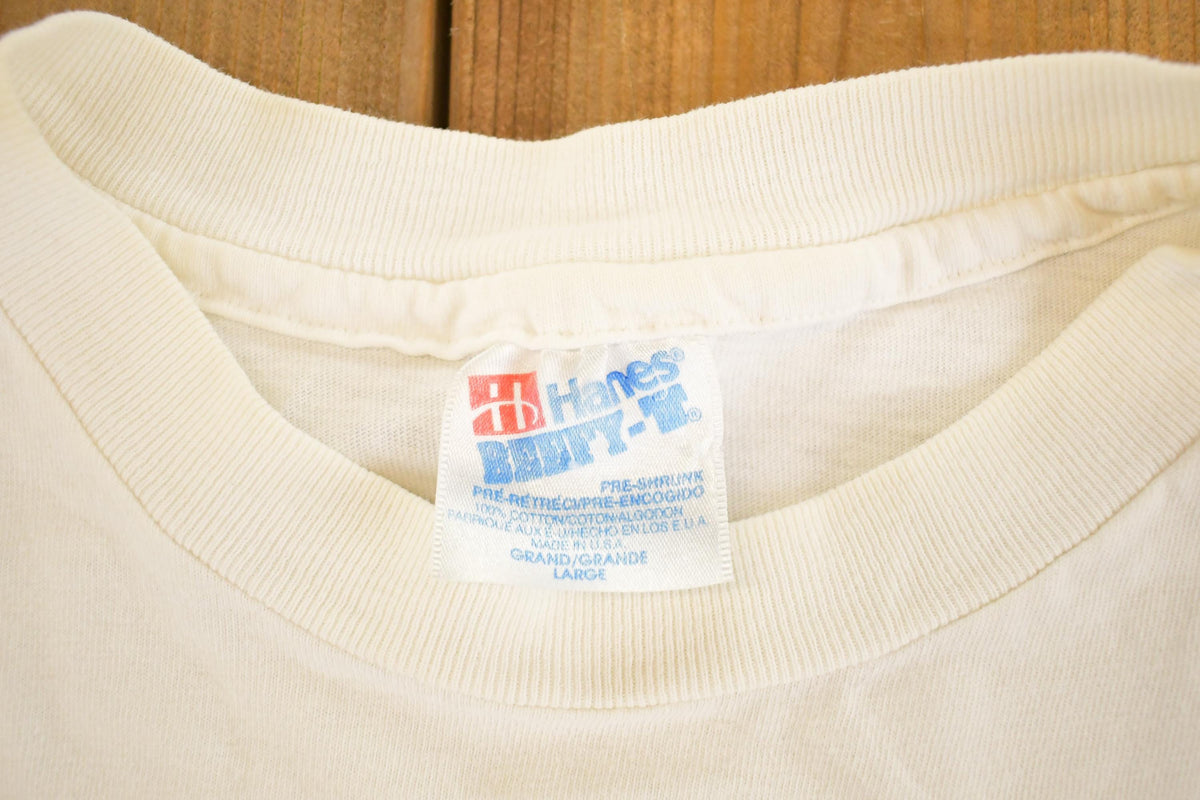 Vintage 1990's Cayman Islands Green Sea Turtle Travel T-Shirt Mens M from propervintagecanada
