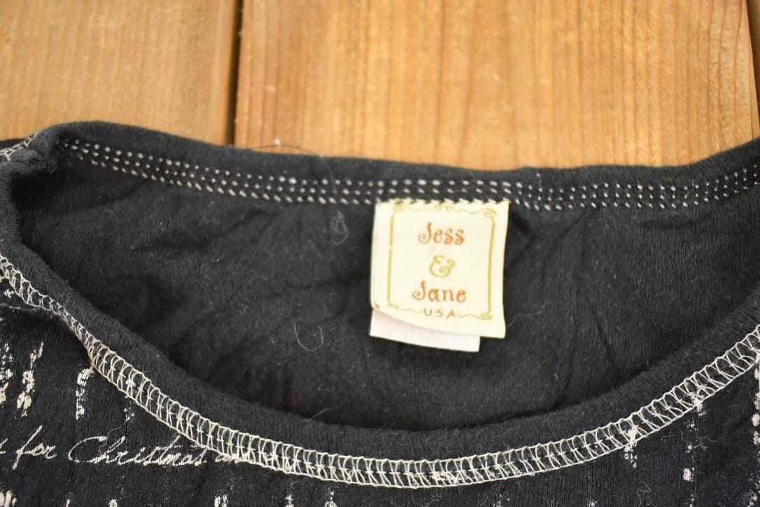 Vintage 1990's Christmas Jess And Jane AOP Souvenir Long Sleeve Shirt Womens L from propervintagecanada