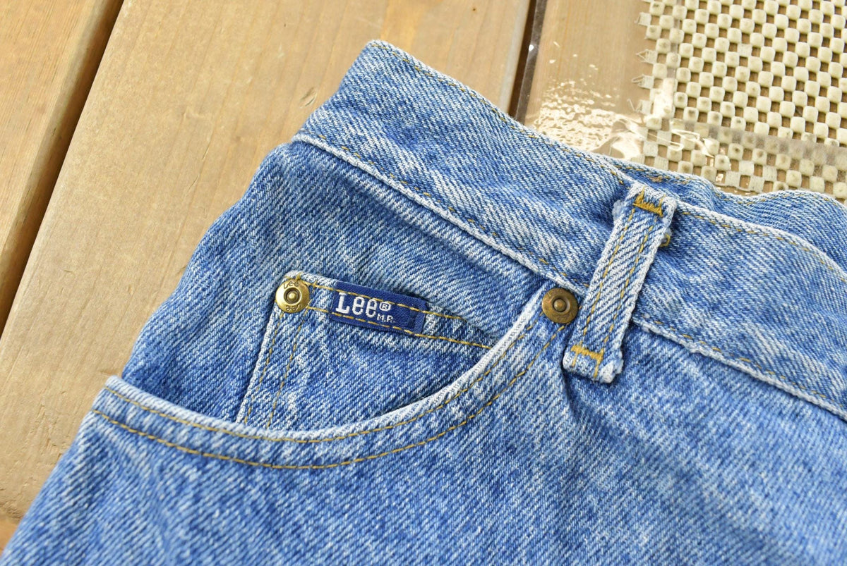 Vintage 1990's Lee Denim Blue Jeans 30 x 27.5 from propervintagecanada