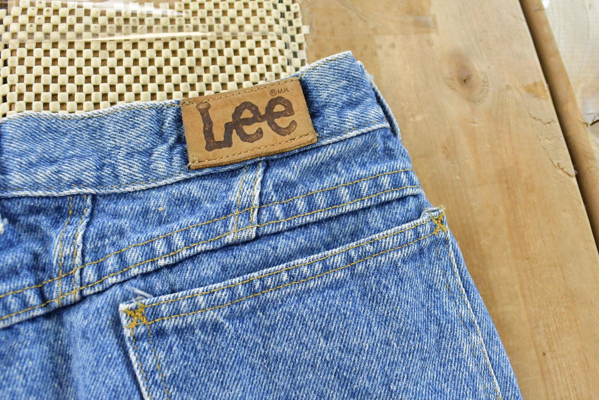 Vintage 1990's Lee Denim Blue Jeans 30 x 27.5 from propervintagecanada