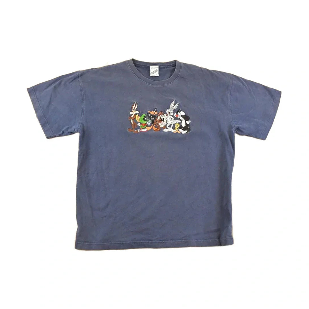 Vintage 1990's Looney Tunes Gang Souvenir Cartoon T-Shirt Men's L from propervintagecanada