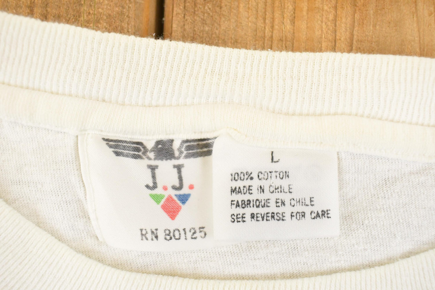 Vintage 1990's Love Birds Love Bug Photo Souvenir Travel T-Shirt Men's L from propervintagecanada