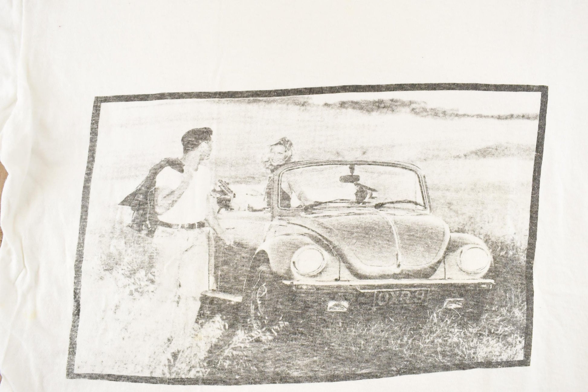 Vintage 1990's Love Birds Love Bug Photo Souvenir Travel T-Shirt Men's L from propervintagecanada