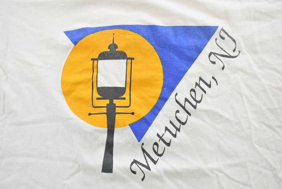 Vintage 1990's Metuchen New Jersey Souvenir Travel T-Shirt Mens L from propervintagecanada