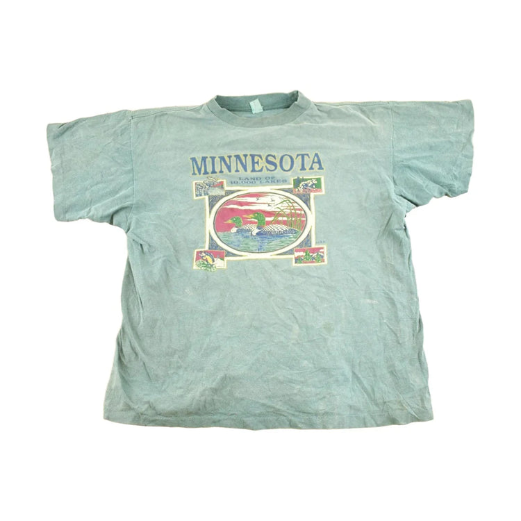 Vintage 1990's Minnesota Souvenir Travel T-Shirt Mens M from propervintagecanada
