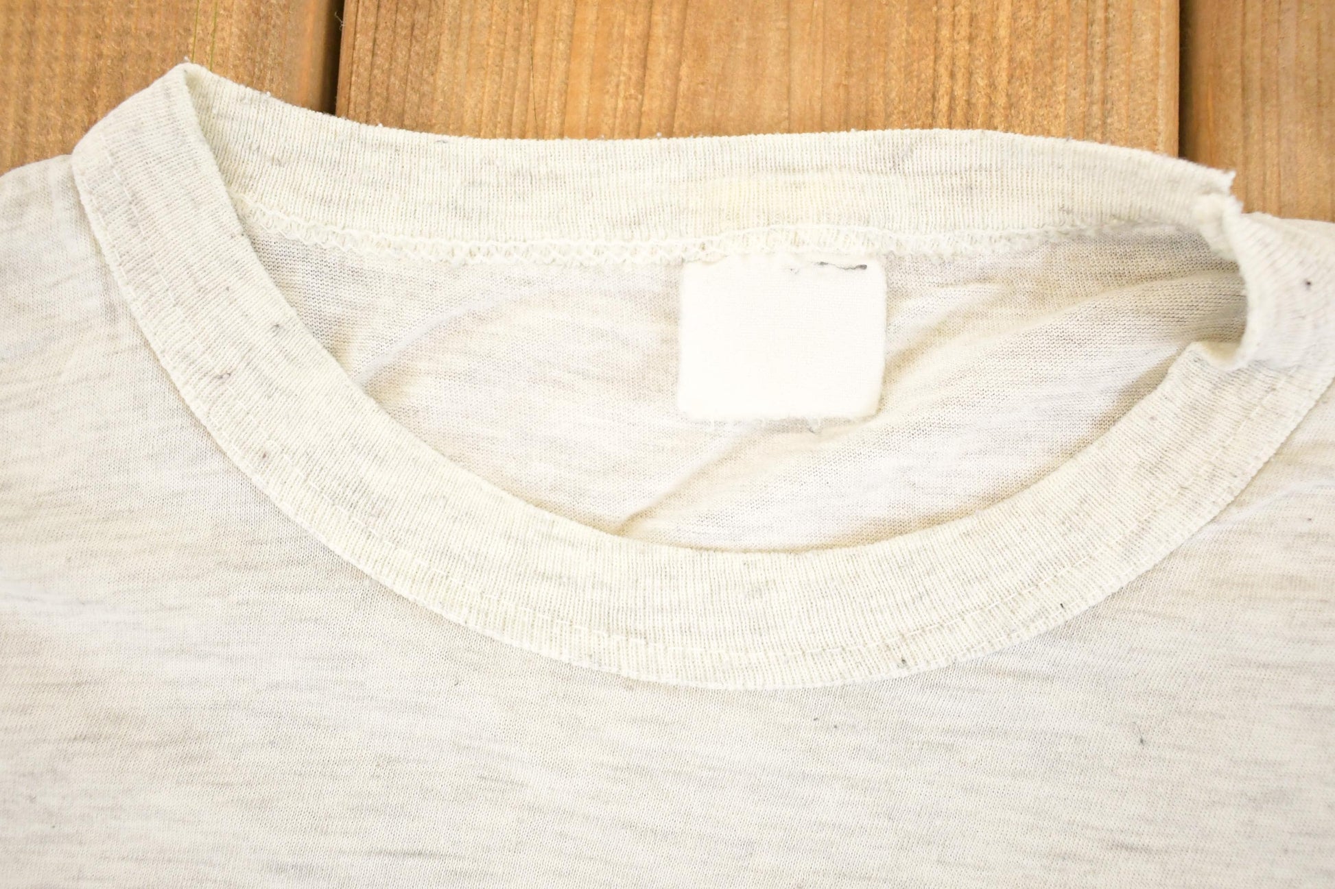 Vintage 1990's New Balance Runners Choice Toronto Souvenir T-Shirt Men's L from propervintagecanada