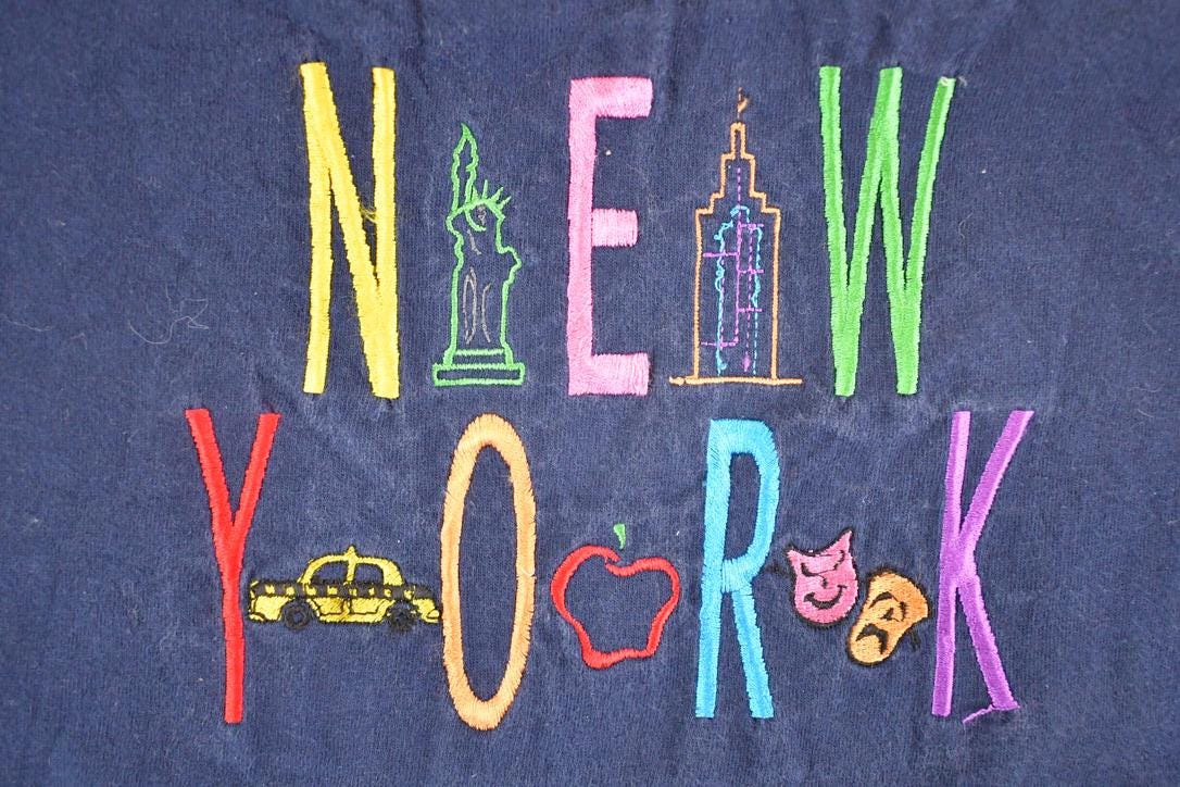 Vintage 1990's New York City Souvenir Travel T-Shirt Men's M from propervintagecanada