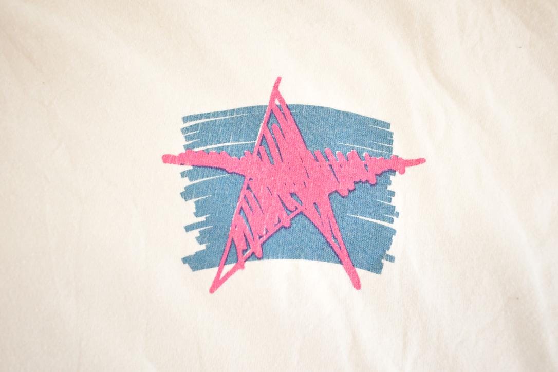 Vintage 1990's Perfect 10 Souvenir Travel T-Shirt Mens L from propervintagecanada