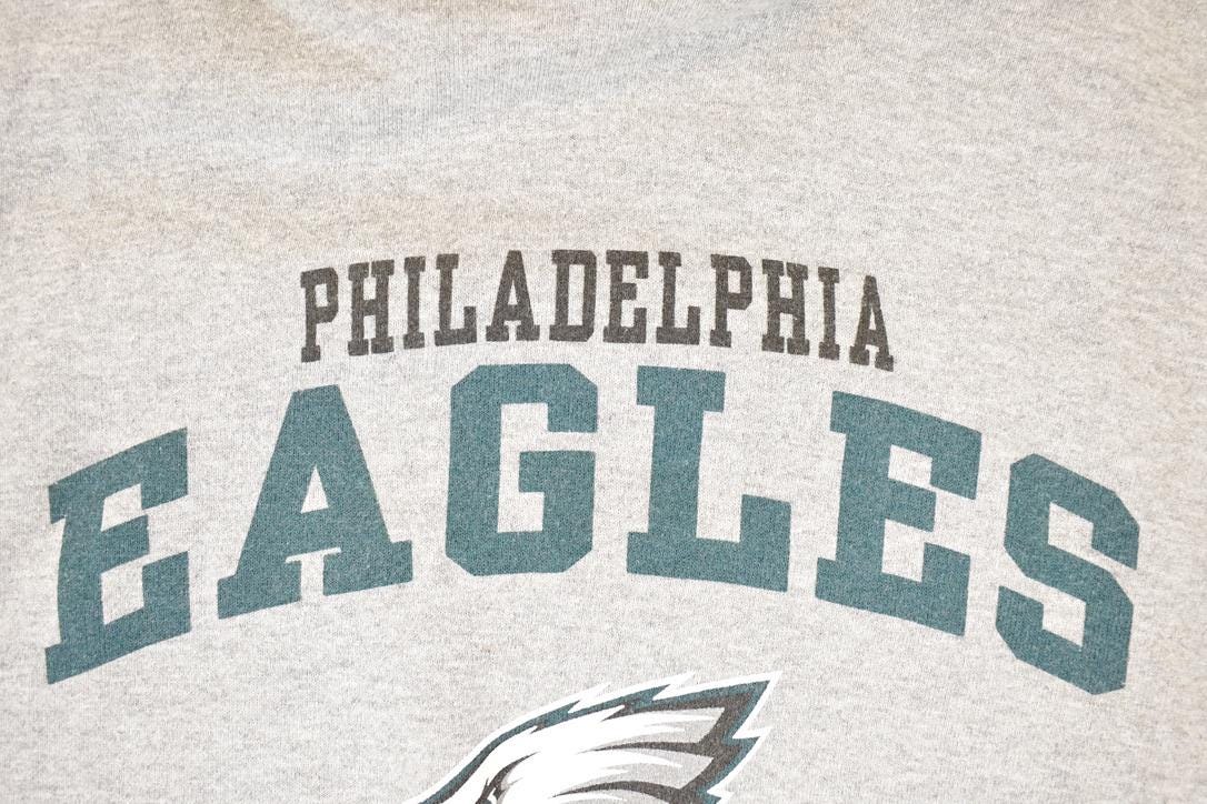 Vintage 1990's Philadelphia Eagles Graphic Print NFL Hoodie Sweatshirt Mens L from propervintagecanada