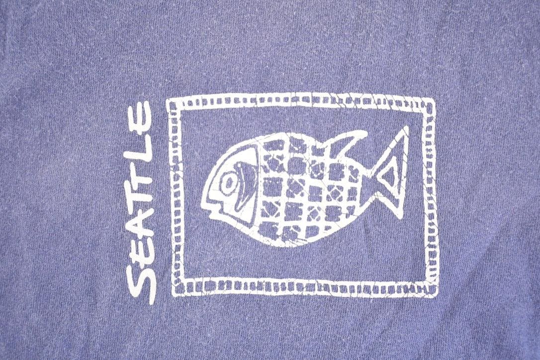 Vintage 1990's Seattle Fish Souvenir Travel T-Shirt Mens M from propervintagecanada