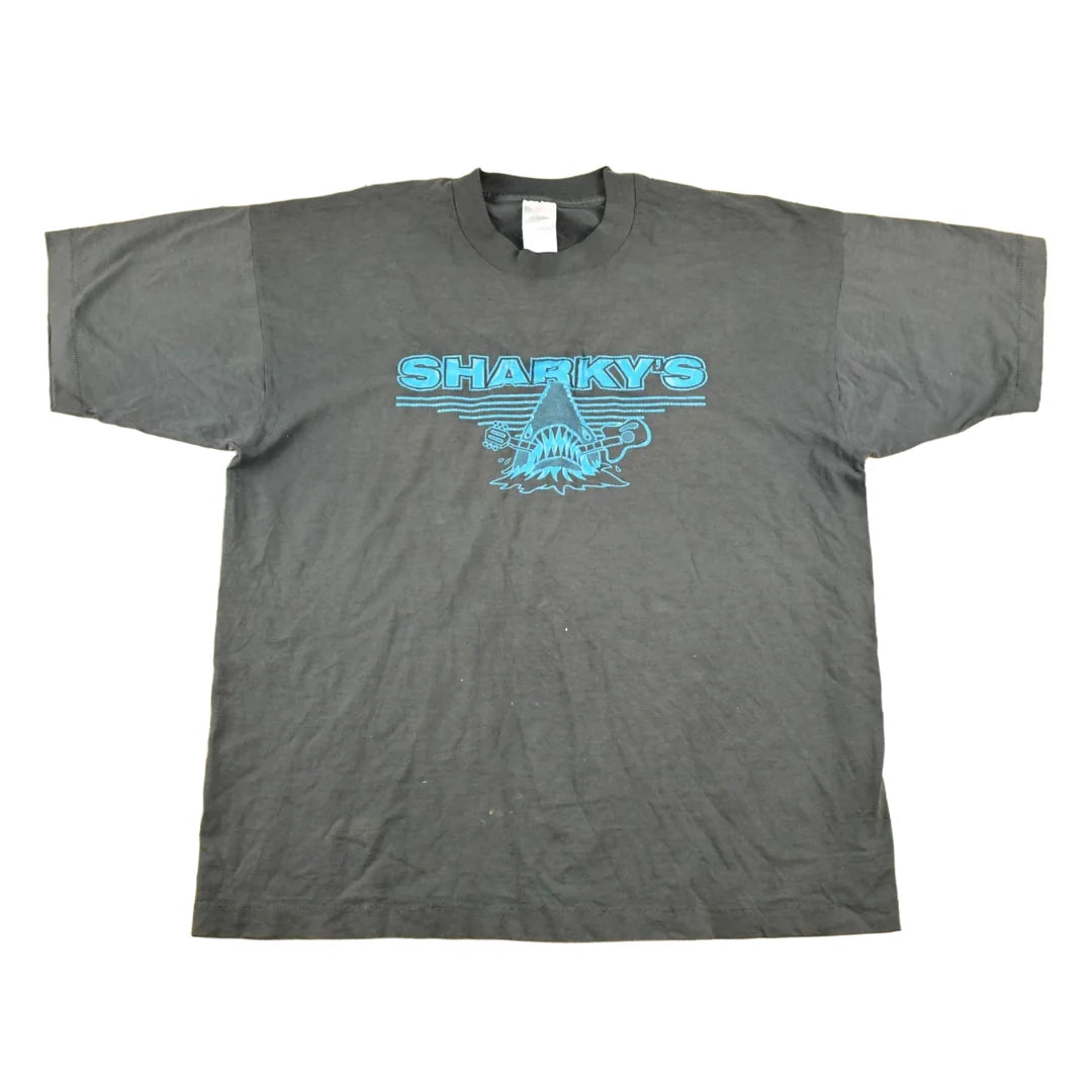 Vintage 1990's Sharky's Souvenir Travel T-Shirt Mens L from propervintagecanada