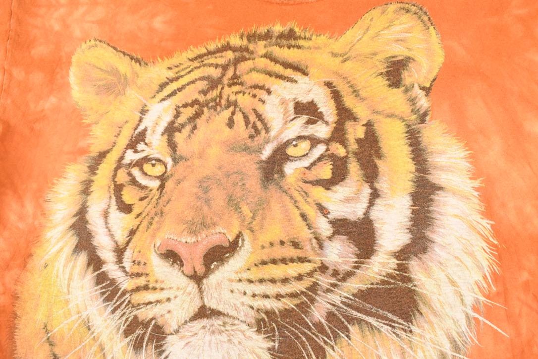 Vintage 1990's Tiger Tye Dye Souvenir The Mountain Outdoorsman T-Shirt Men's XL from propervintagecanada